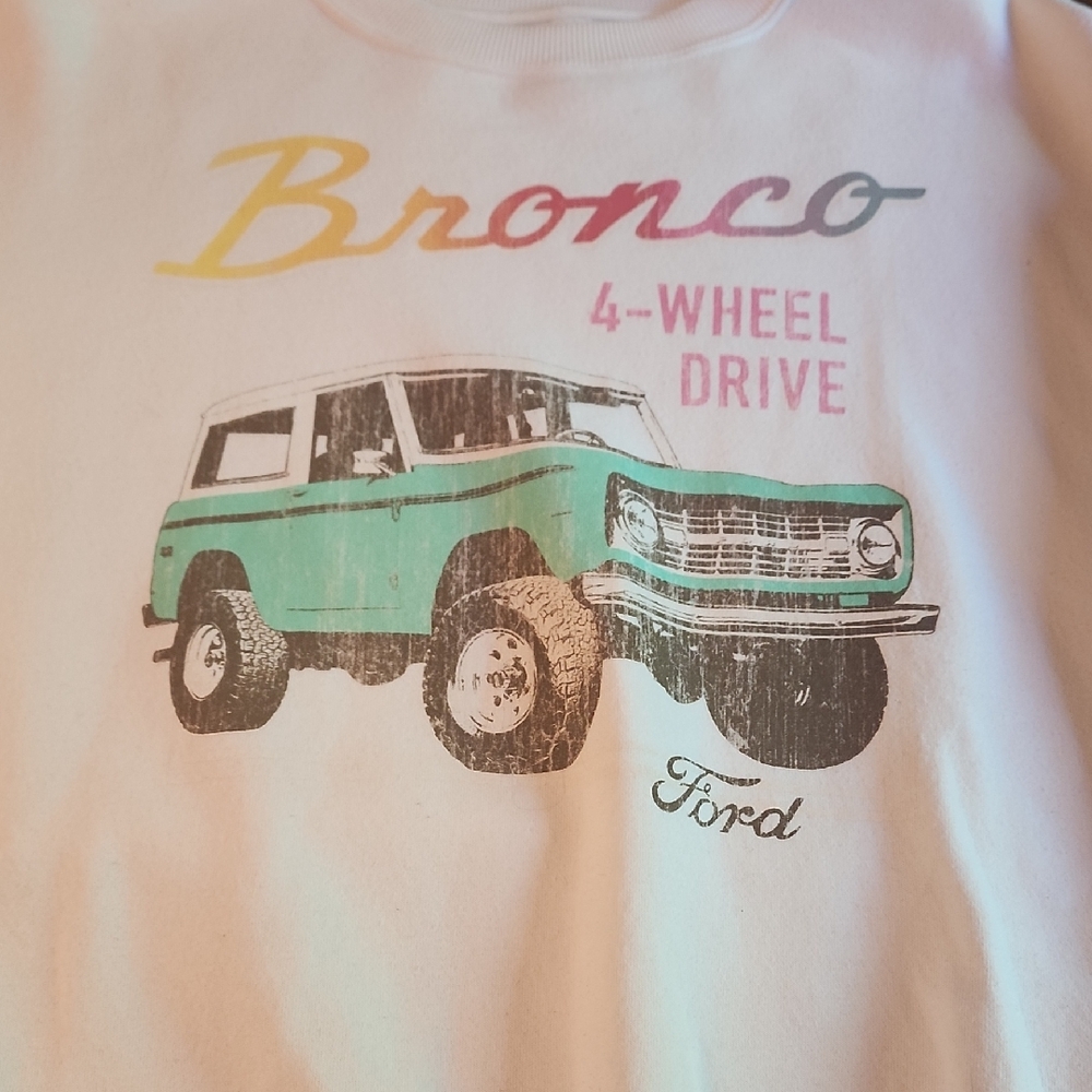 Womens Ford Bronco Vintage Style Sweatshirt EUC Medium